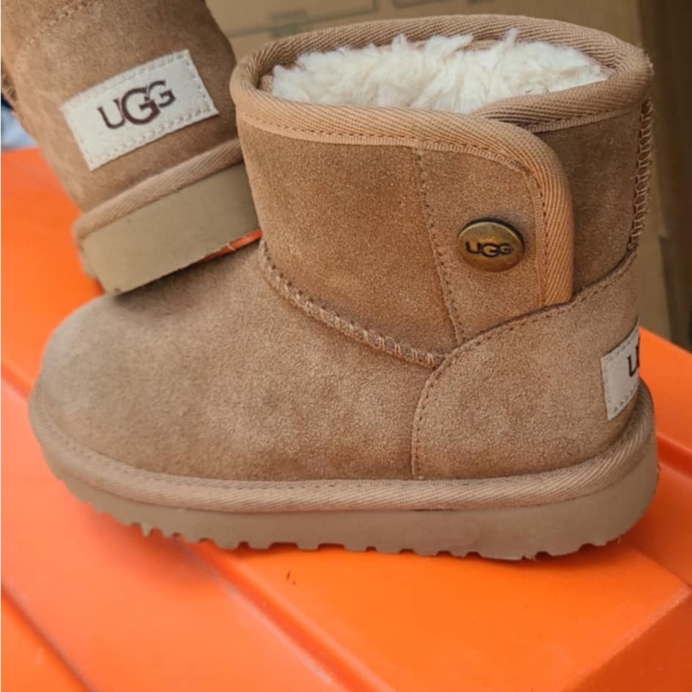 UGG Tan Suede Ankle Boots with Sheepskin Lining